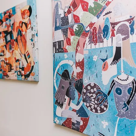 Modern Near Cathedral - Location Apartment